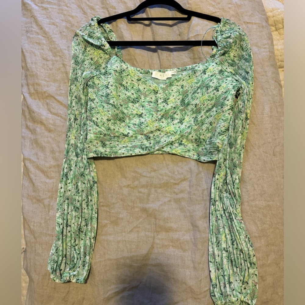 NEW Crop Top in Green Multi Floral | ASTR the Label